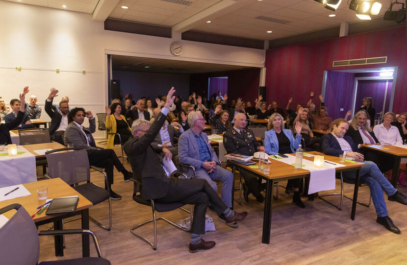 De zaal tijdens symposium Leiders in de storm